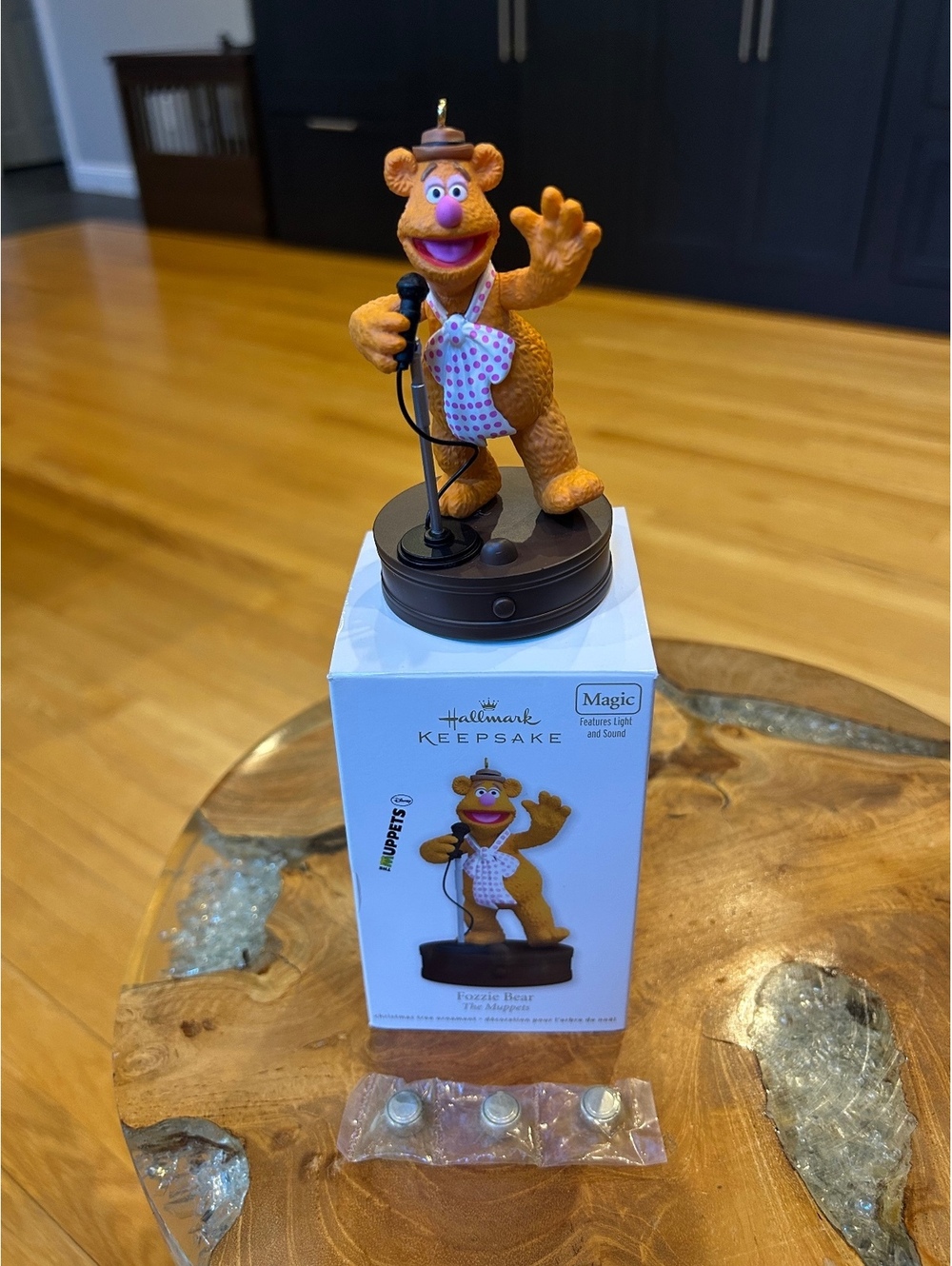 2012 Hallmark Keepsake Magic Fozzie Bear Ornament